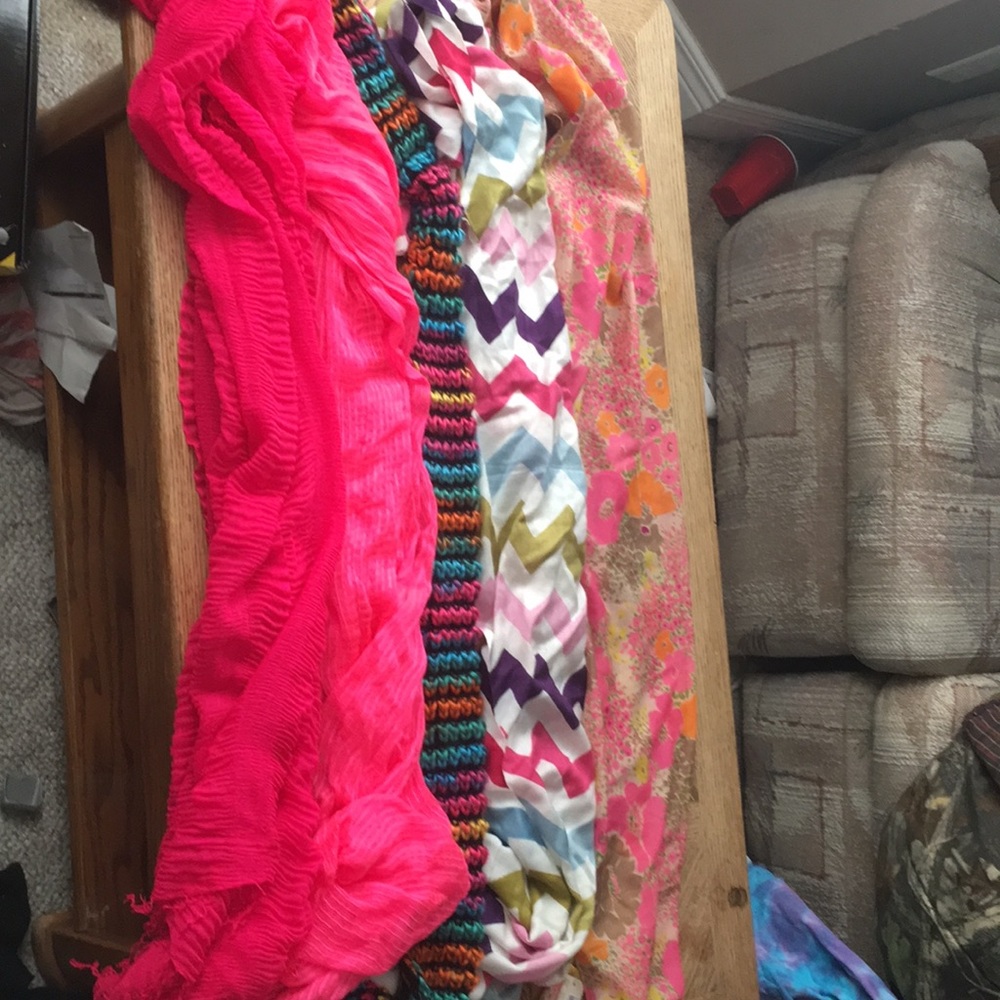 Bundle of 5 scarves